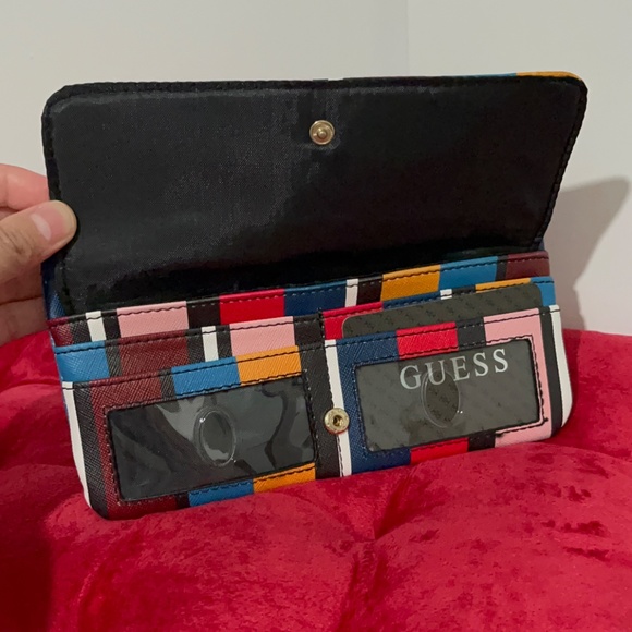 GUESS authentic colorful wristlet - Picture 6 of 7